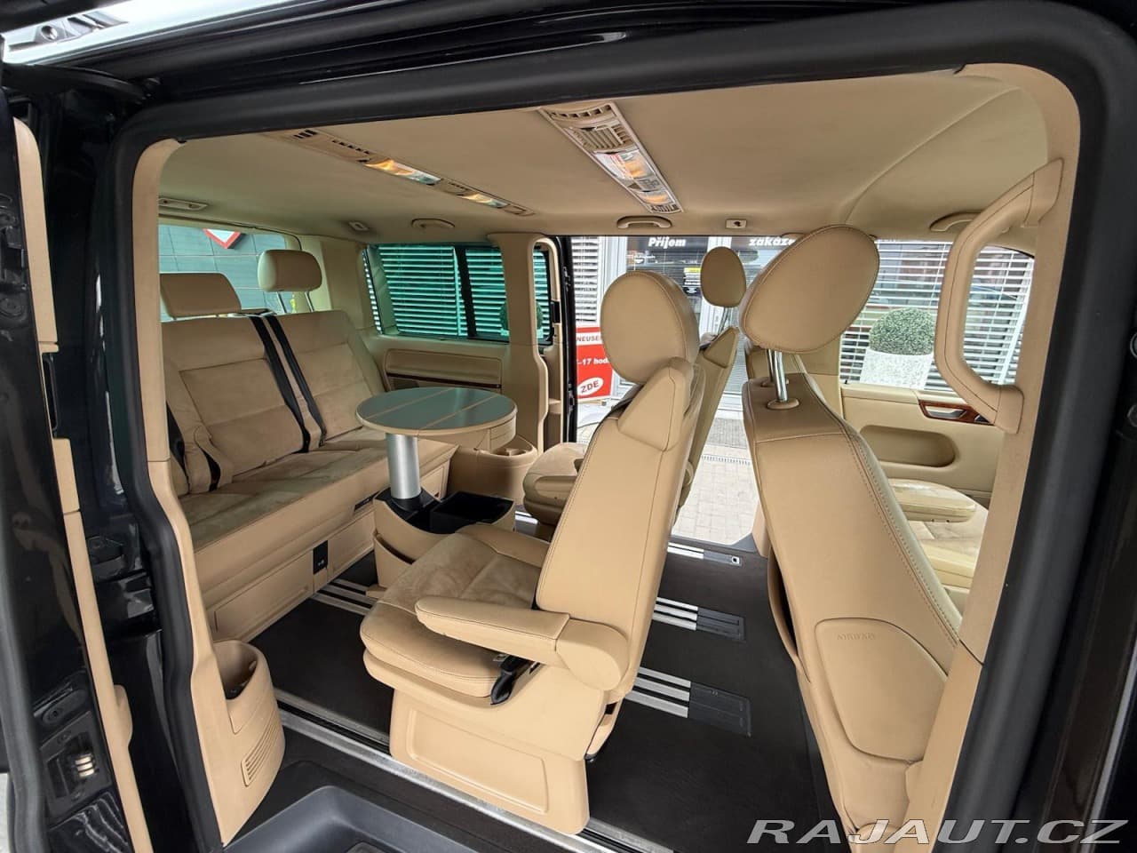 2008 Volkswagen Multivan - 9