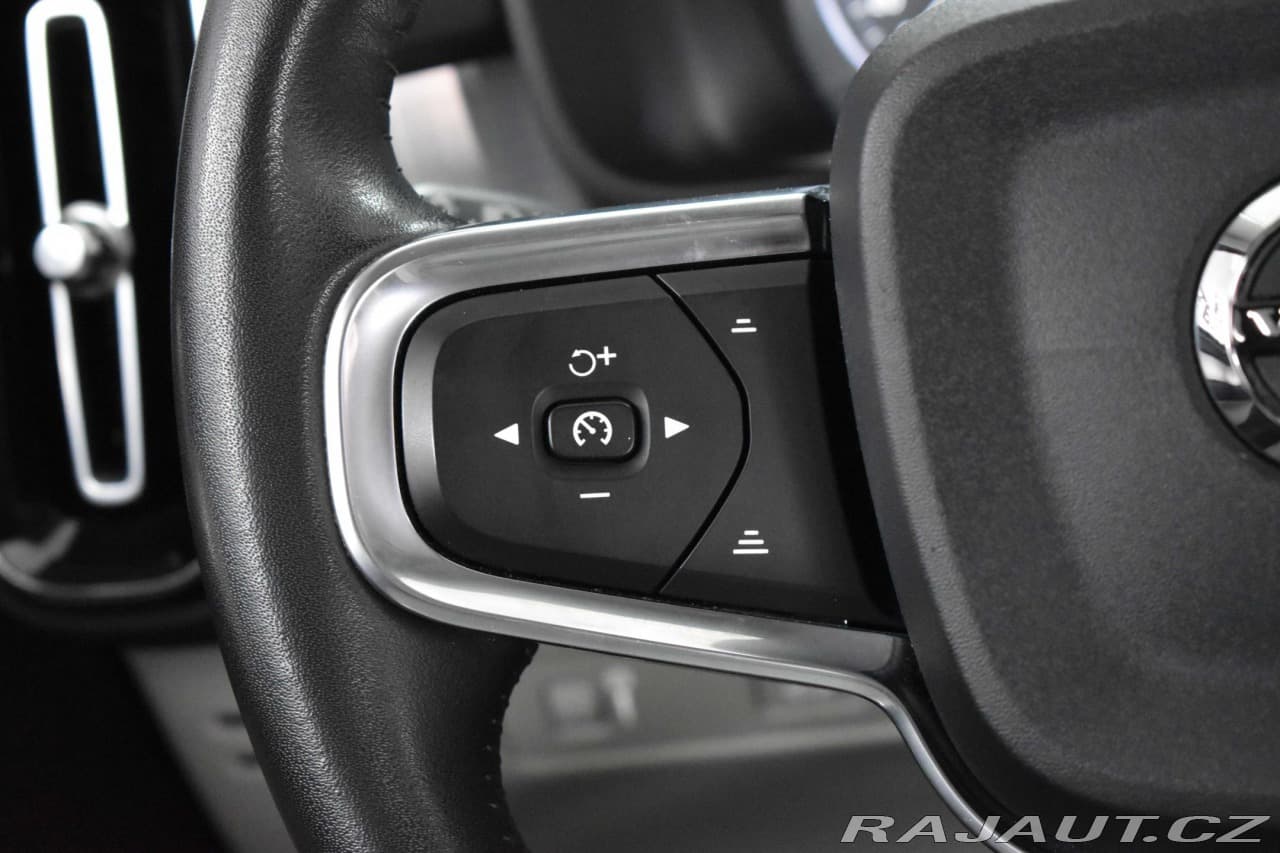 2019 Volvo Xc40 - 18