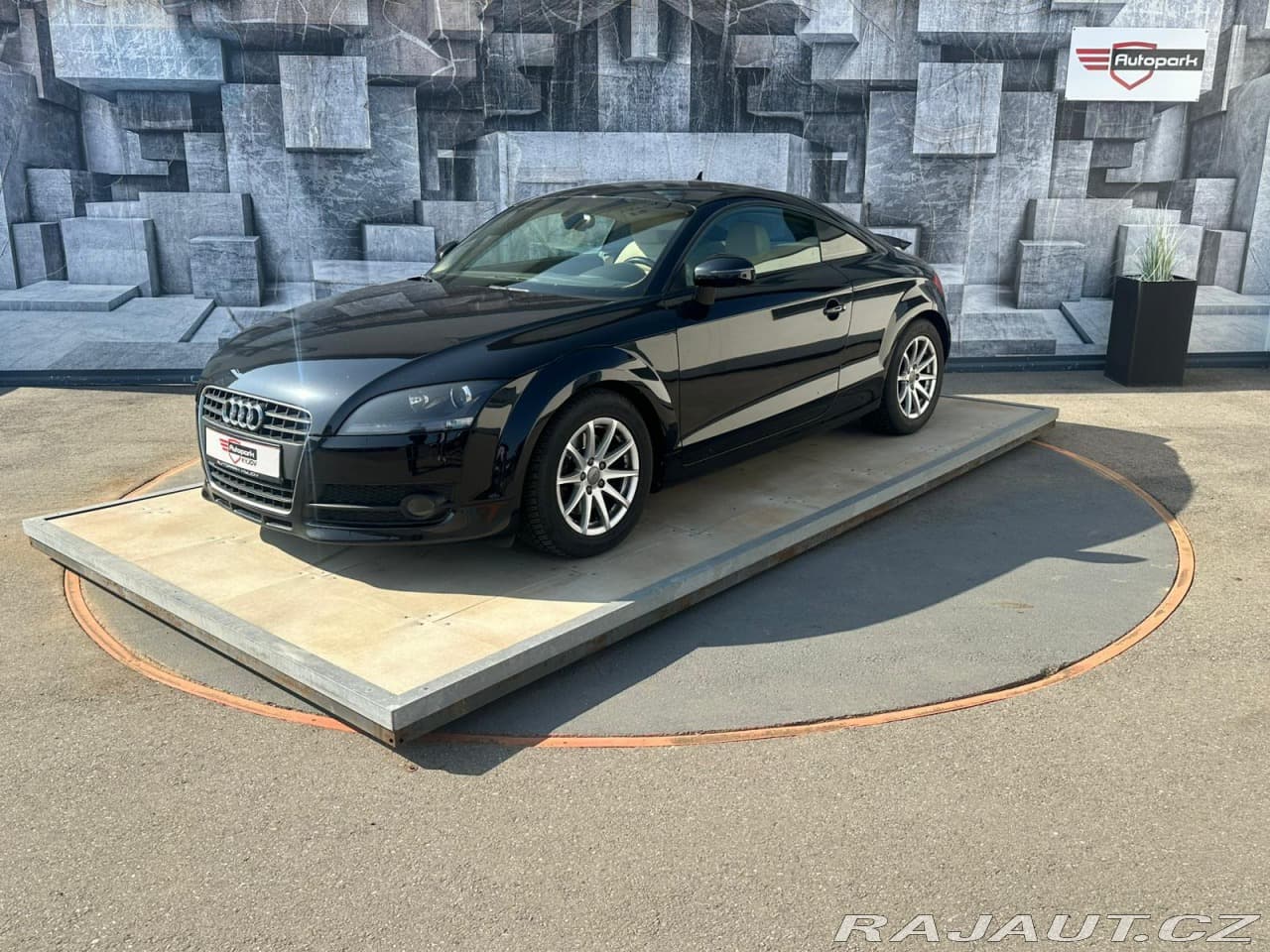 2012 Audi TT - 3
