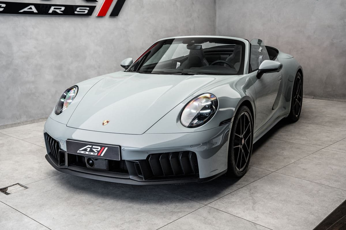2025 Porsche 911 - 3
