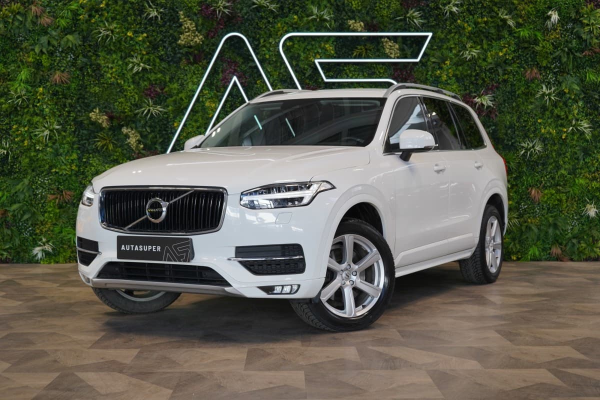 Volvo XC90 D5*AWD*MOMENTUM*LED*CARPL