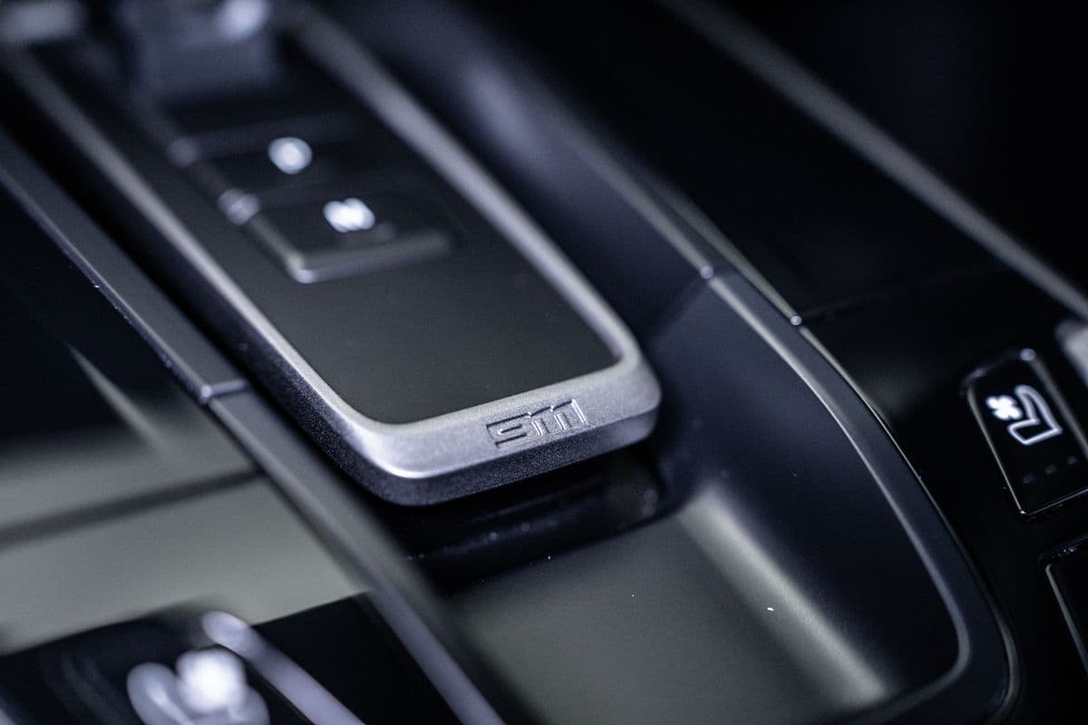 2025 Porsche 911 - 20