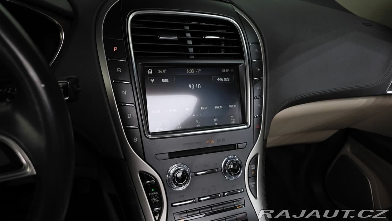 2020 Lincoln Ostatní - 14