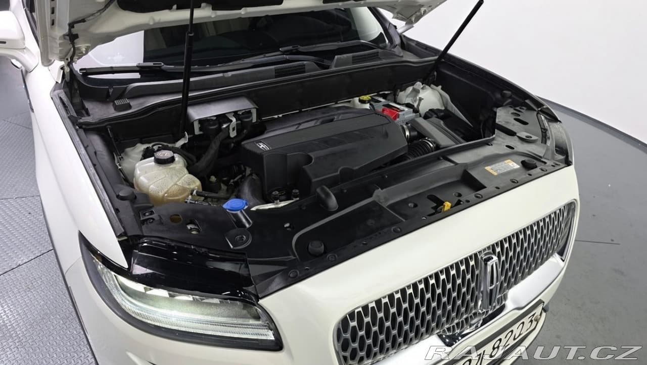 2020 Lincoln Ostatní - 6