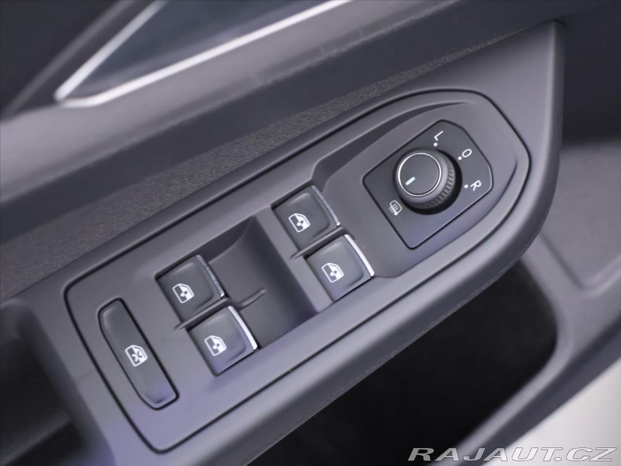 2021 Volkswagen Golf - 15