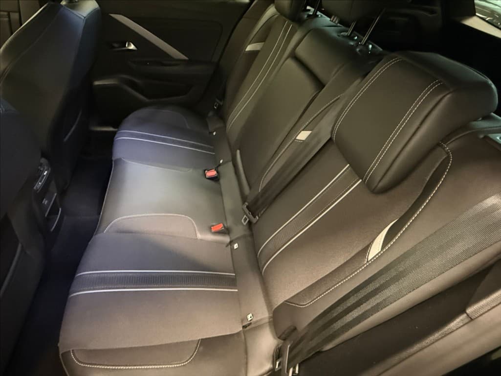 2025 Opel Astra - 10