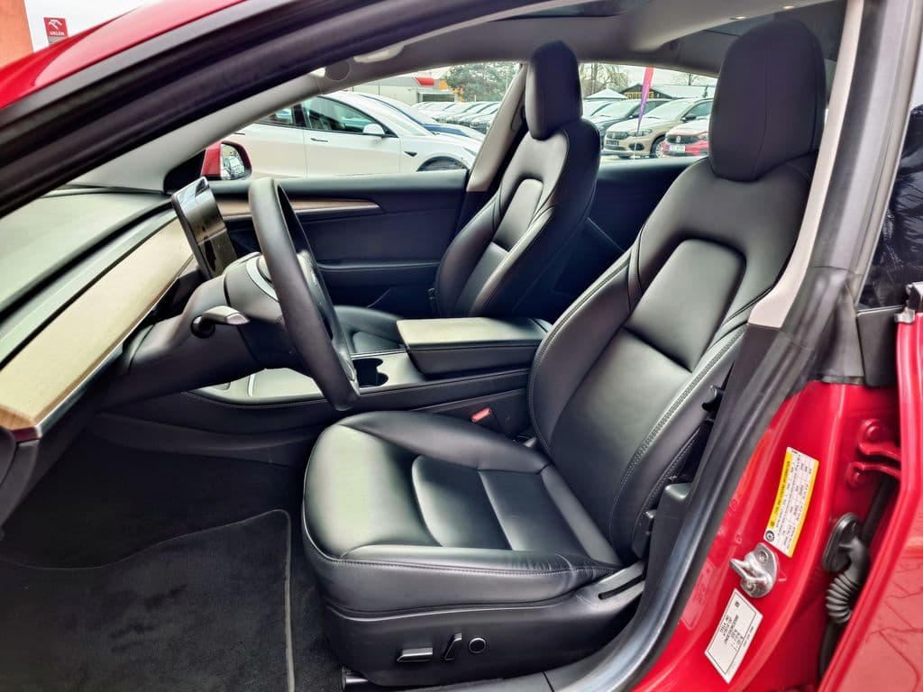 2021 Tesla Model 3 - 11