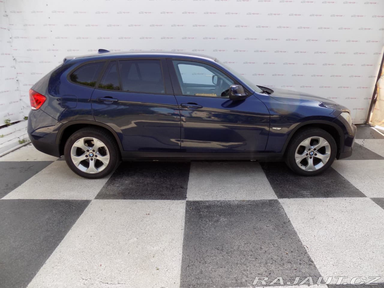 2011 BMW X1 - 6