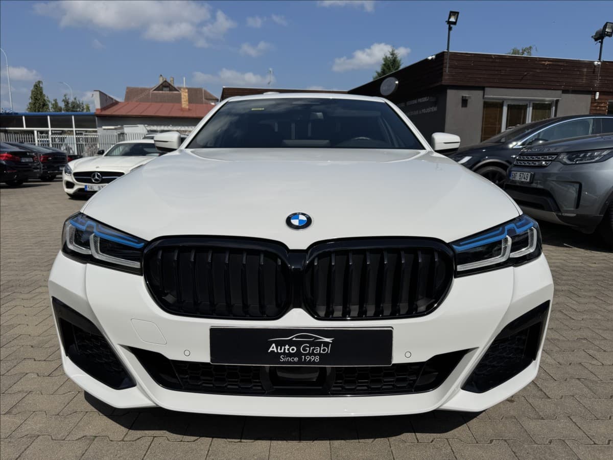 2022 BMW 5-Series - 2