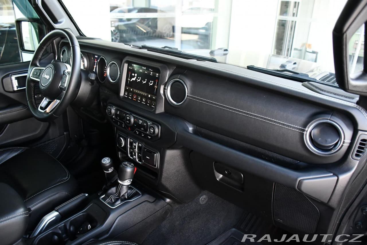 2019 Jeep Wrangler - 19