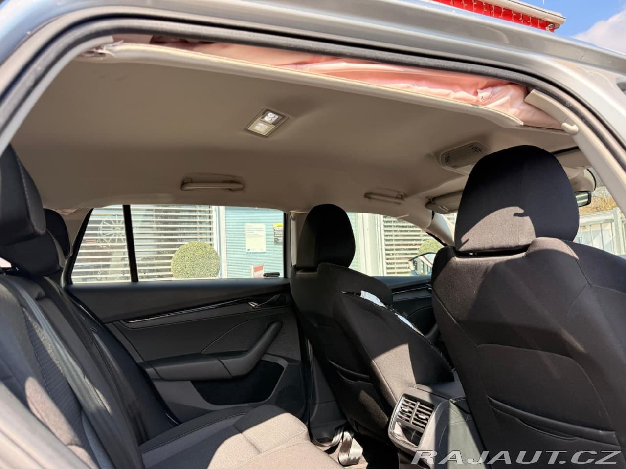 2023 Škoda Octavia - 10