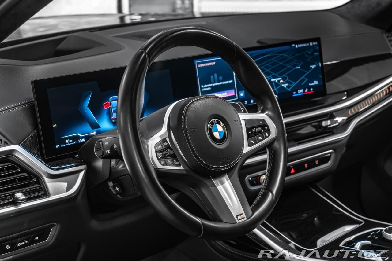 2023 BMW X7 - 15
