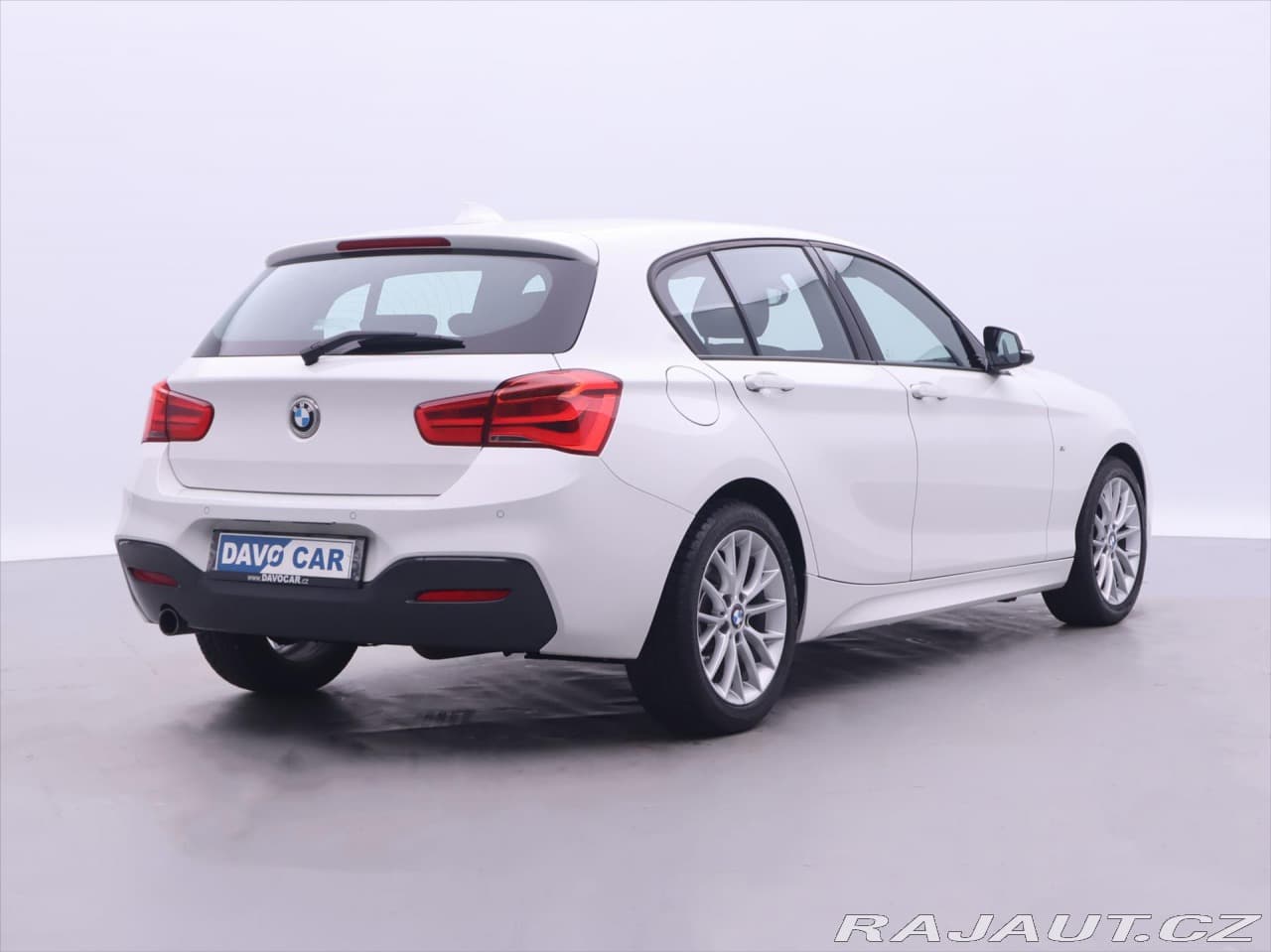 2015 BMW 1-Series - 7