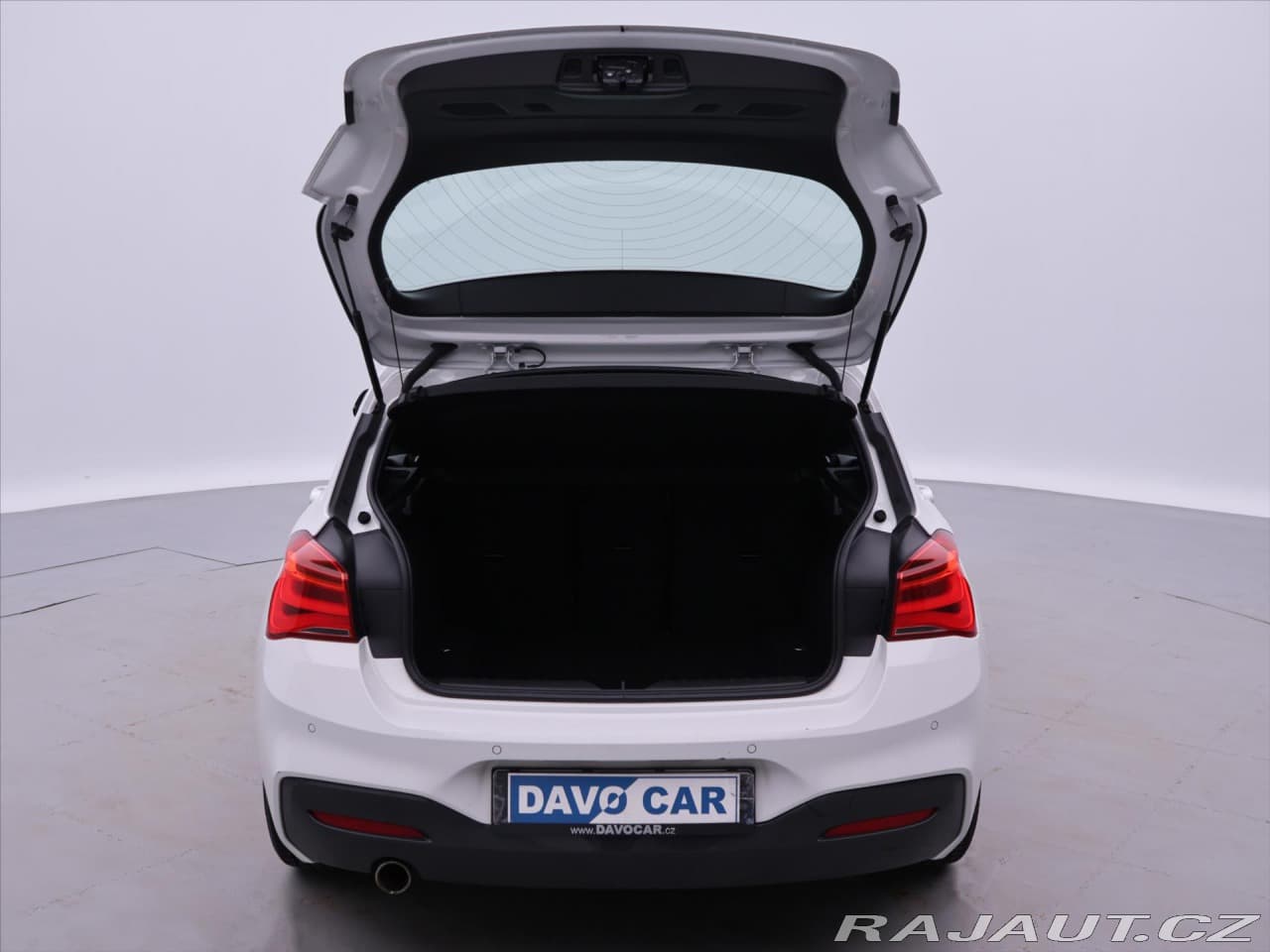 2015 BMW 1-Series - 9