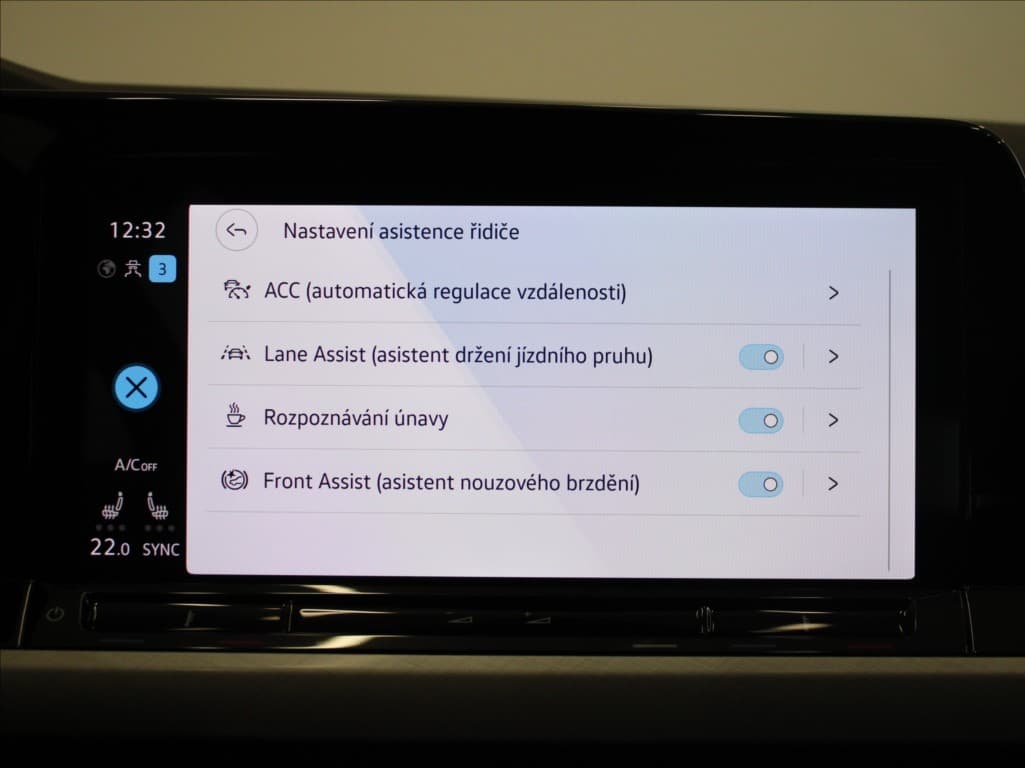 2023 Volkswagen Golf - 16