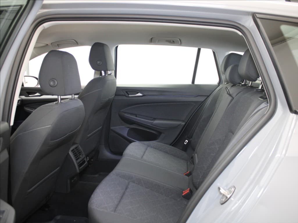 2023 Volkswagen Golf - 7