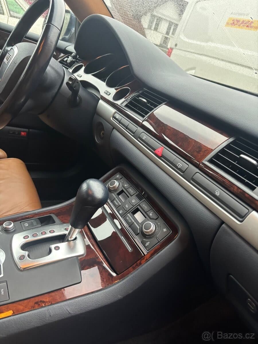 Audi A8 - 11