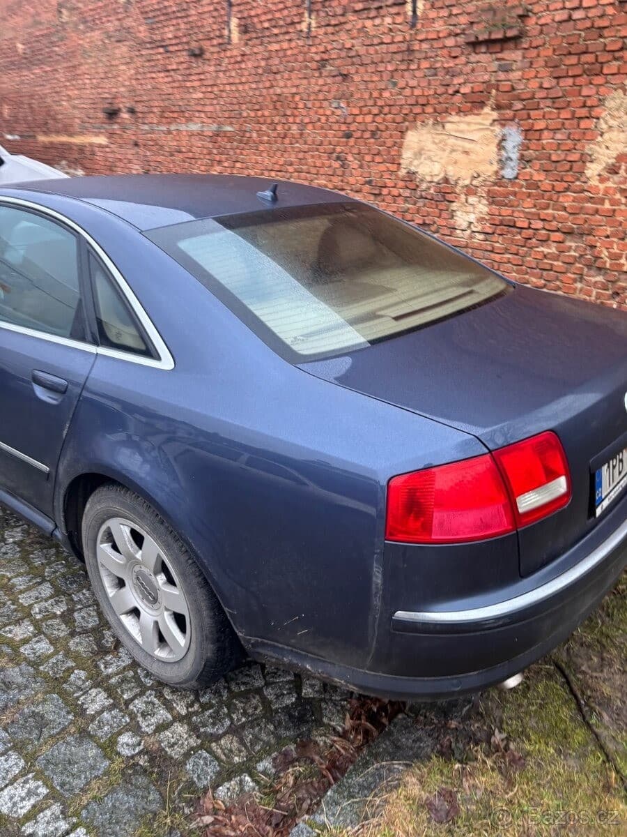 Audi A8 - 5