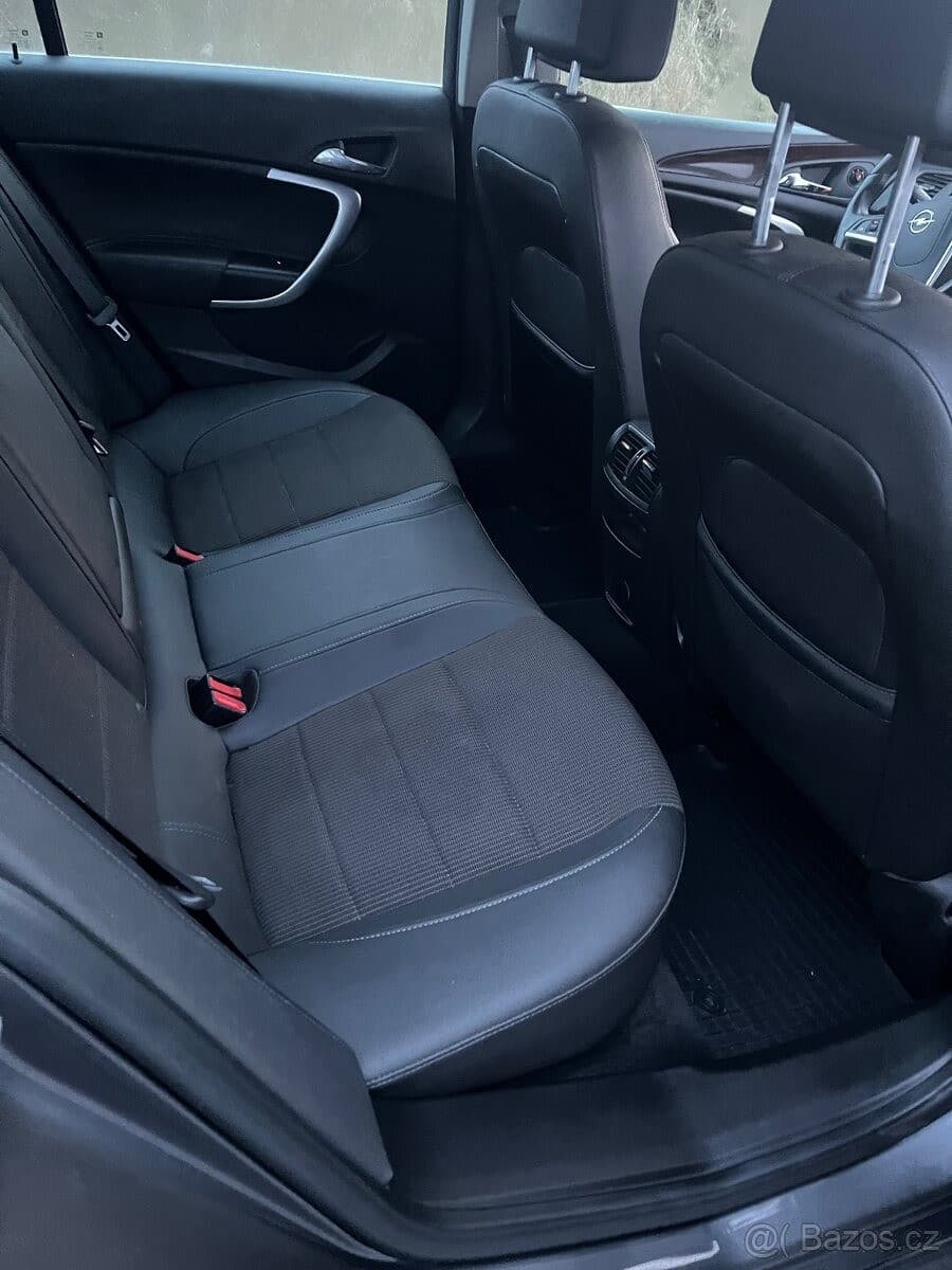 2009 Opel Insignia - 10