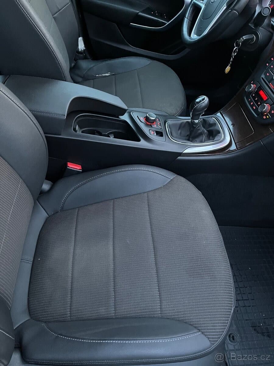 2009 Opel Insignia - 9