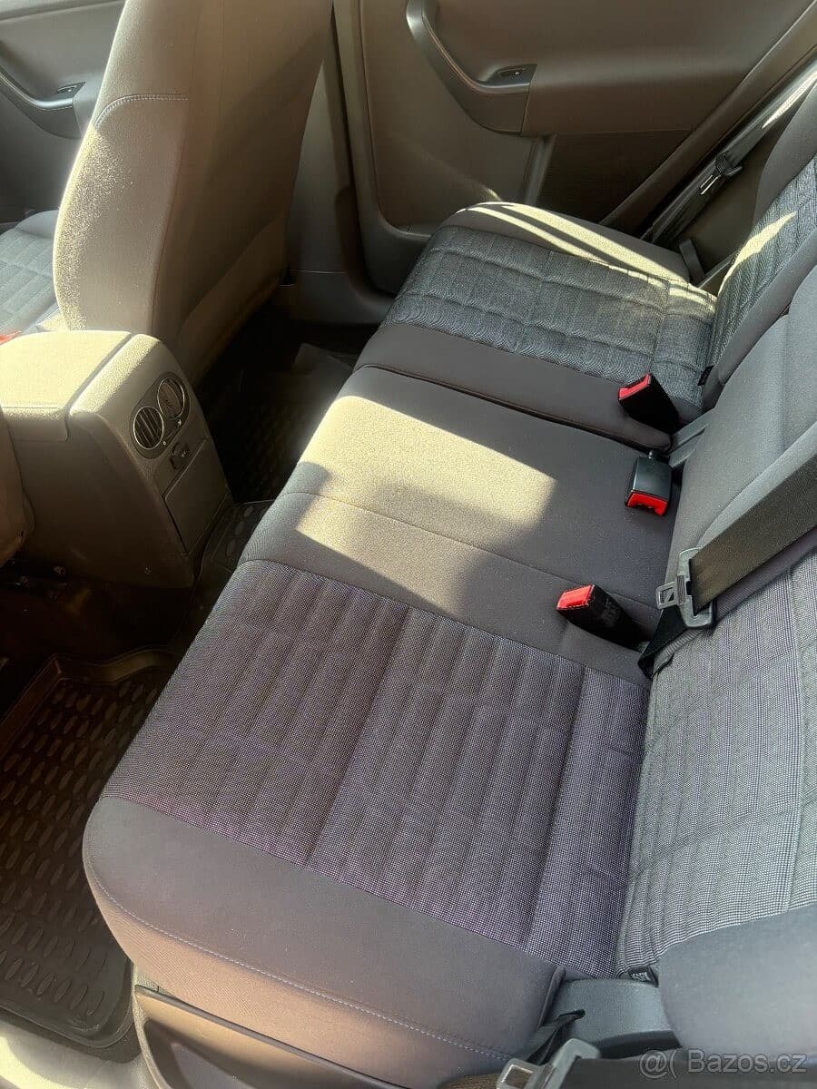 2007 Volkswagen Golf - 3