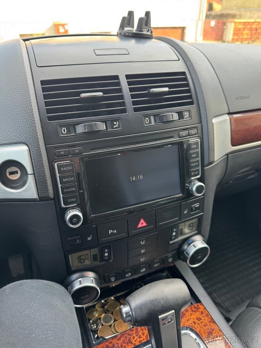 2008 Volkswagen Touareg - 5