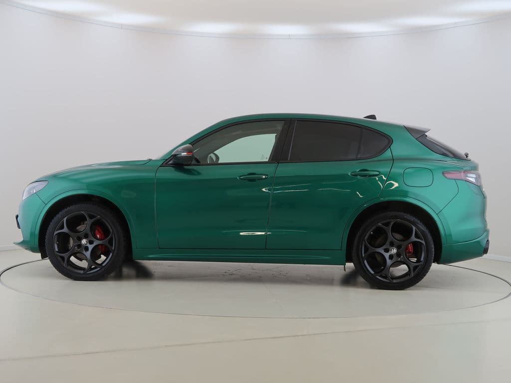 2025 Alfa Romeo Stelvio - 9