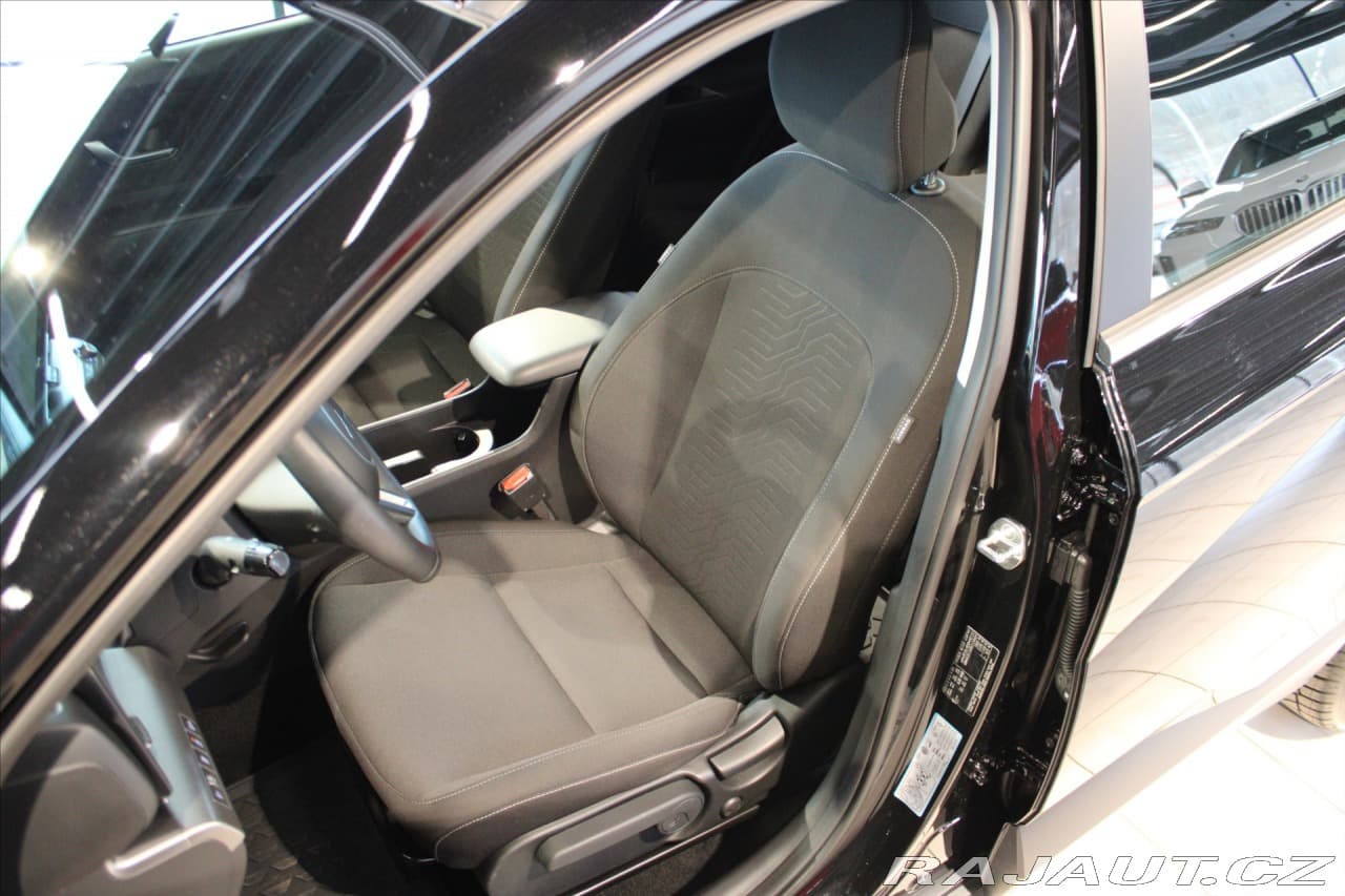 2024 Hyundai Kona - 8