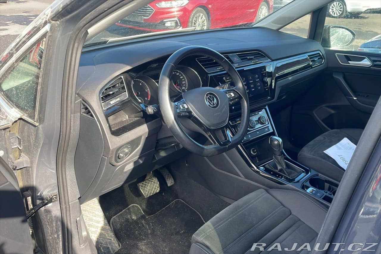 2021 Volkswagen Touran - 3