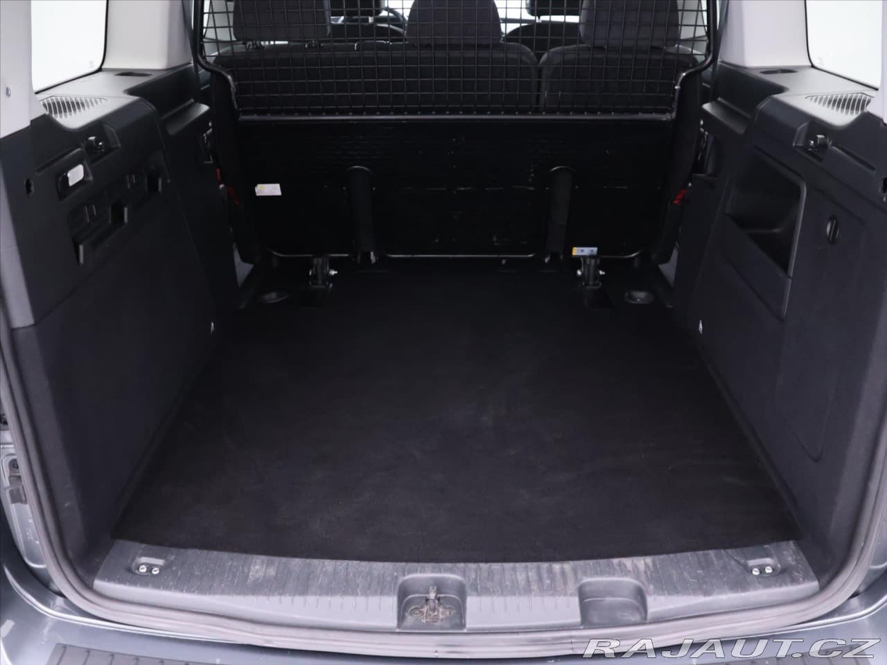 2021 Volkswagen Caddy - 10