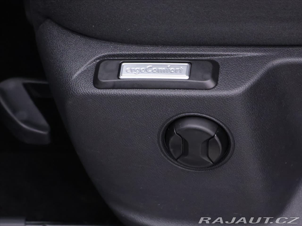 2021 Volkswagen Caddy - 16