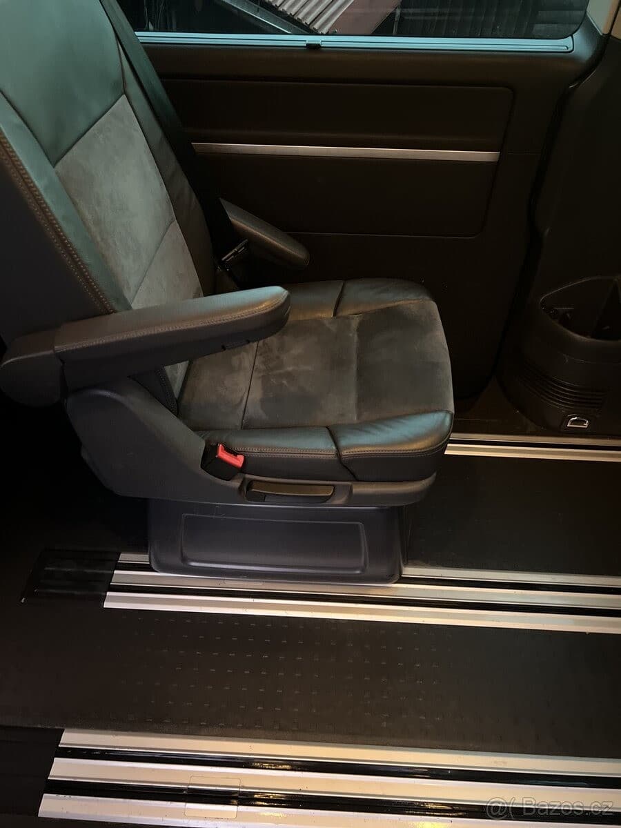 2014 Volkswagen Multivan - 5