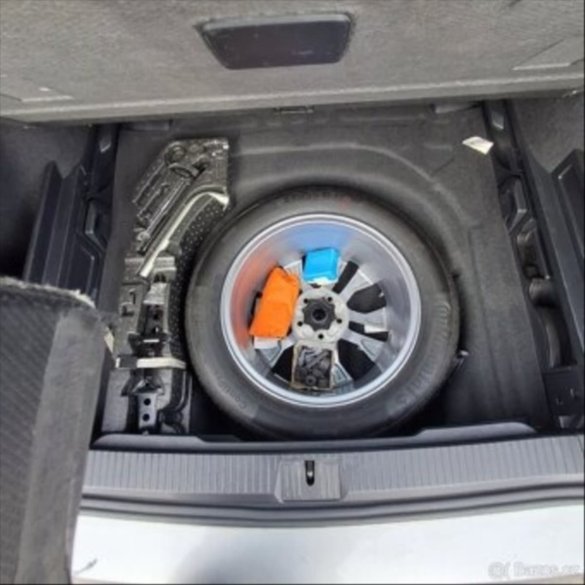 2017 Volkswagen Passat - 7