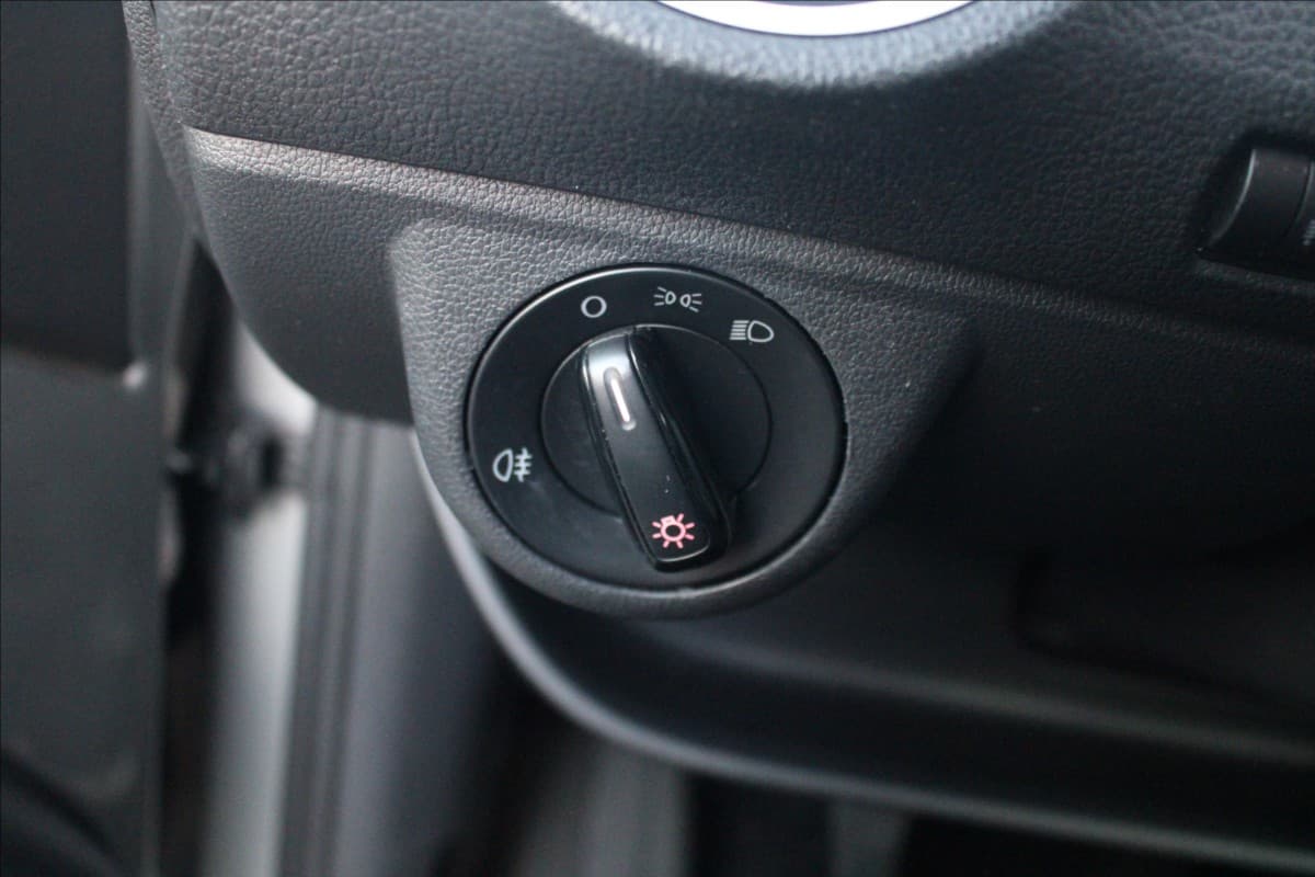 2014 Volkswagen Up! - 18