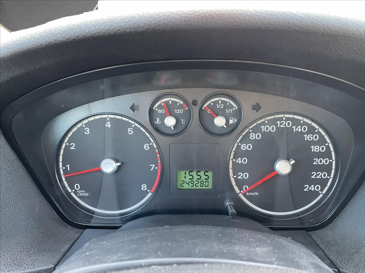 2006 Ford Focus - 11