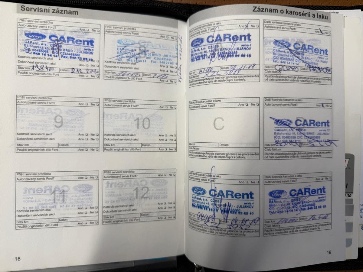 2006 Ford Focus - 16