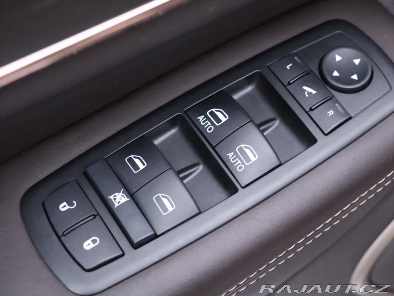 2015 Jeep Ostatní - 14