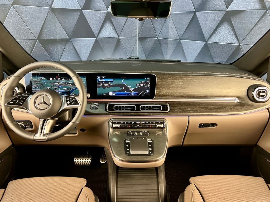 2026 Mercedes-Benz V-Class - 8