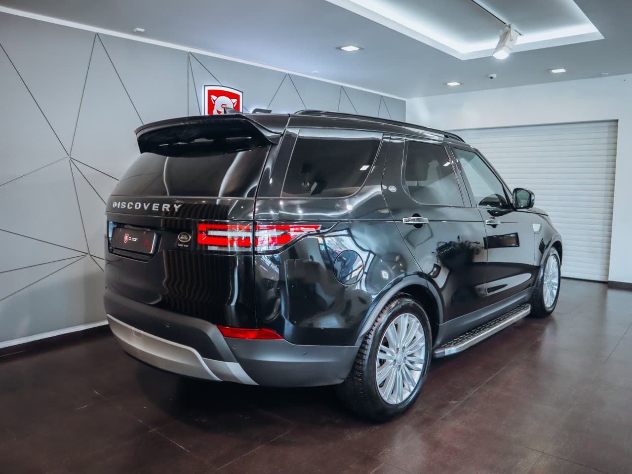 2018 Land Rover Discovery - 4