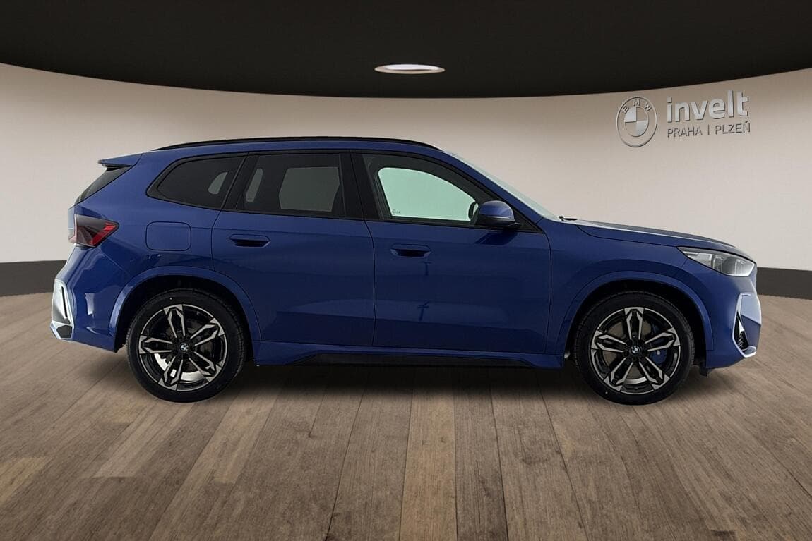 2025 BMW X1 - 2