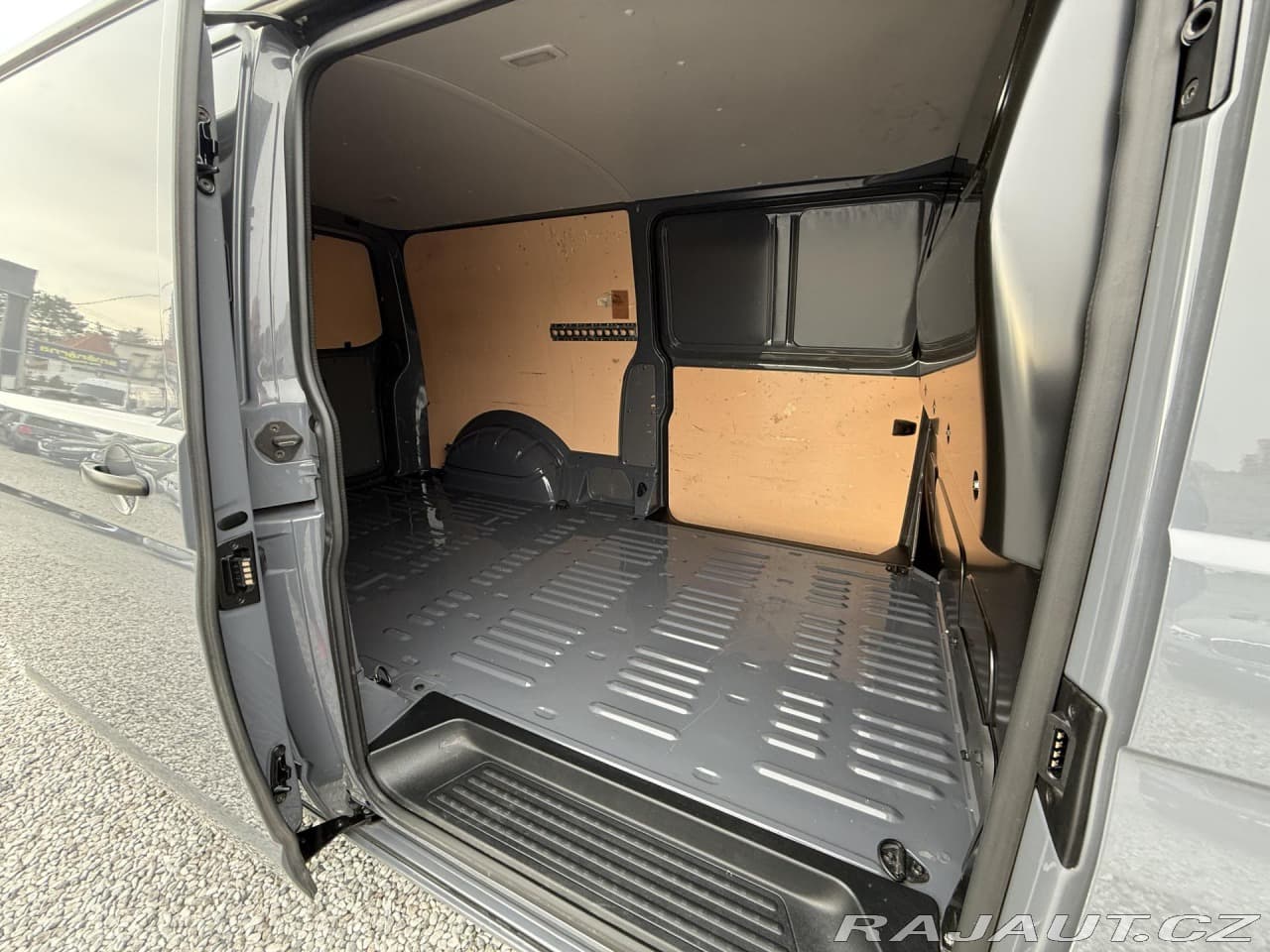 2022 Volkswagen Transporter - 8