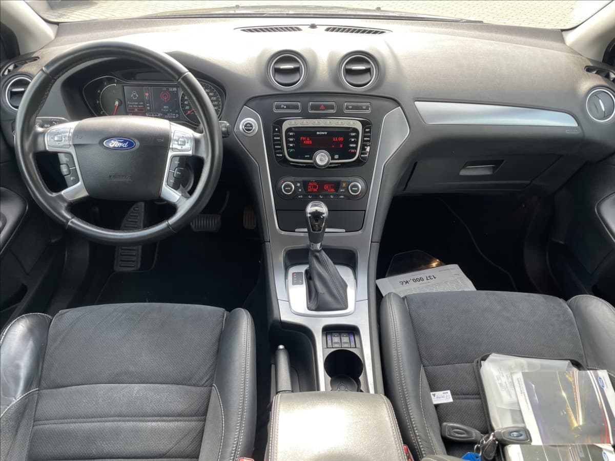 2012 Ford Mondeo - 11