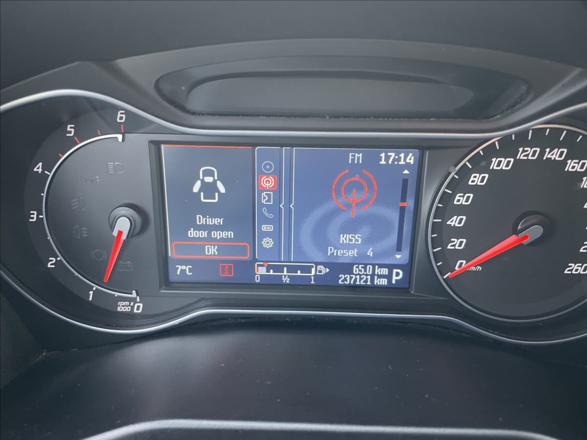 2012 Ford Mondeo - 14