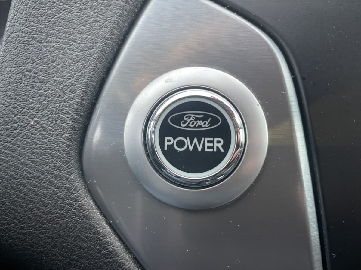 2012 Ford Mondeo - 18