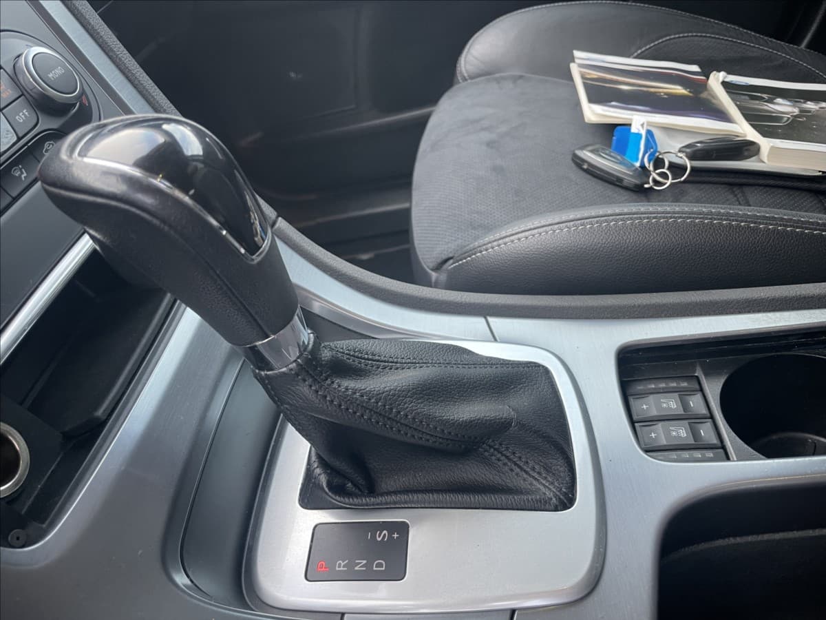 2012 Ford Mondeo - 19