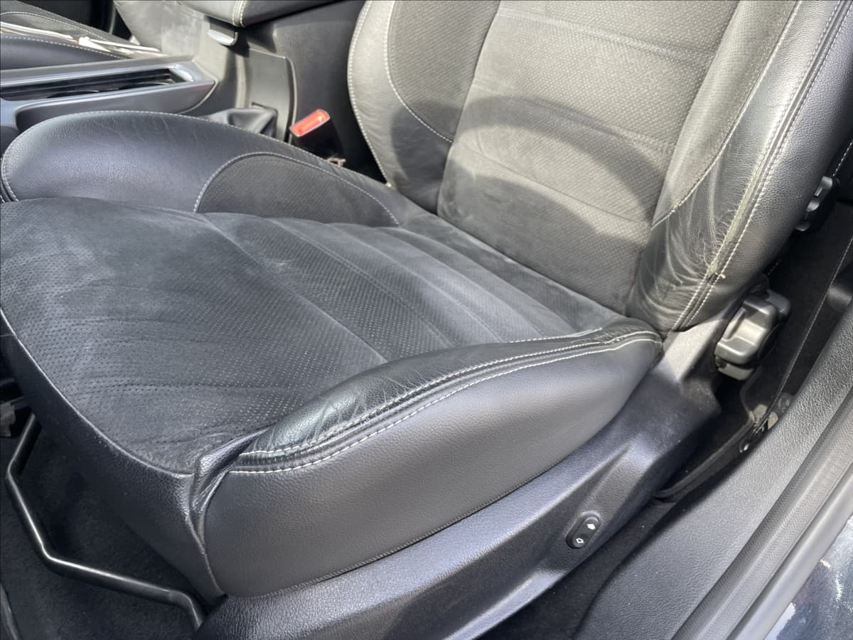 2012 Ford Mondeo - 20