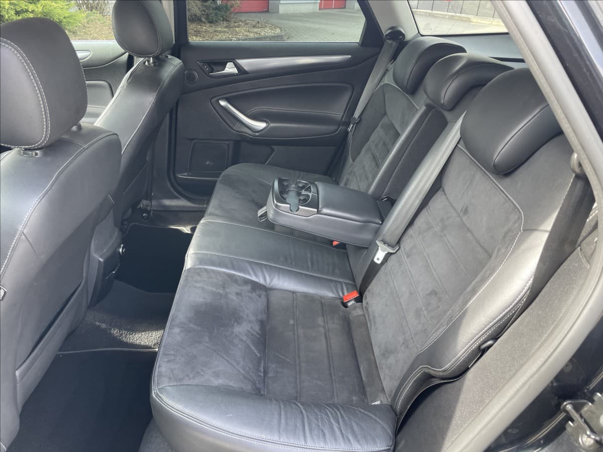 2012 Ford Mondeo - 8