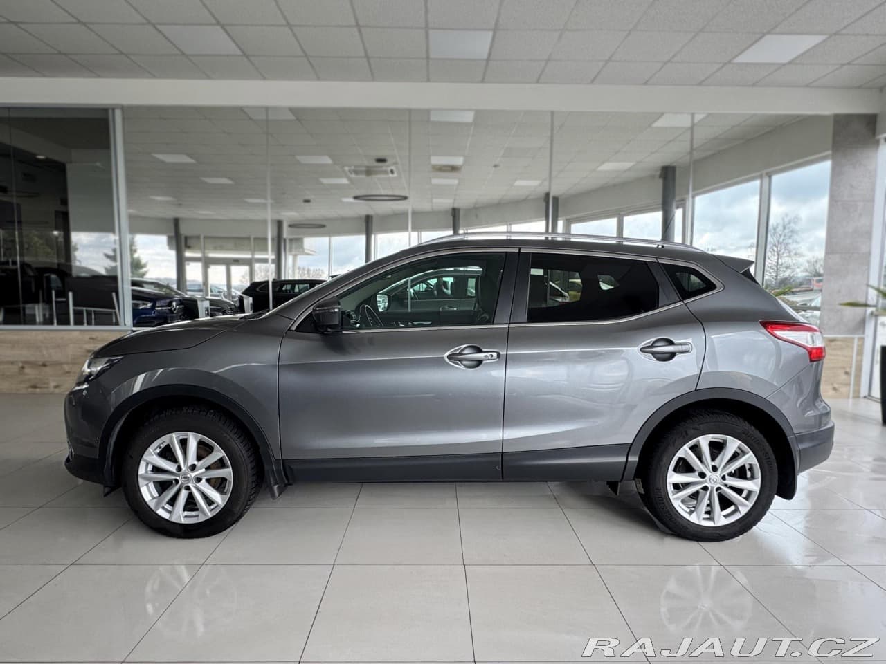 2016 Nissan Qashqai - 8