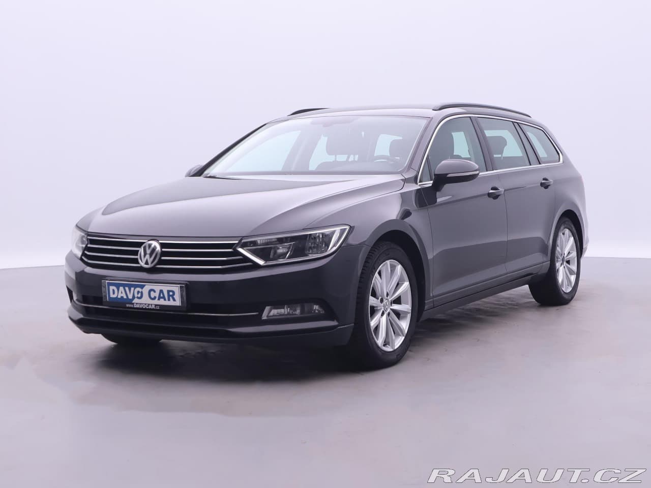 2015 Volkswagen Passat - 3