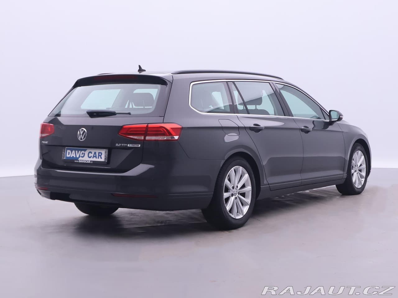 2015 Volkswagen Passat - 7